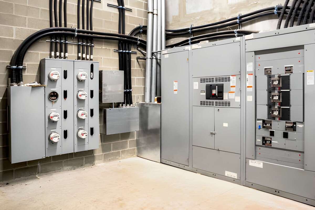 Our Industrial Electrical Services in Surat